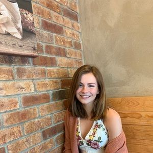 Meet your Posher, Catherine